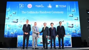 Mercedes-Benz_Cellblocks (4)