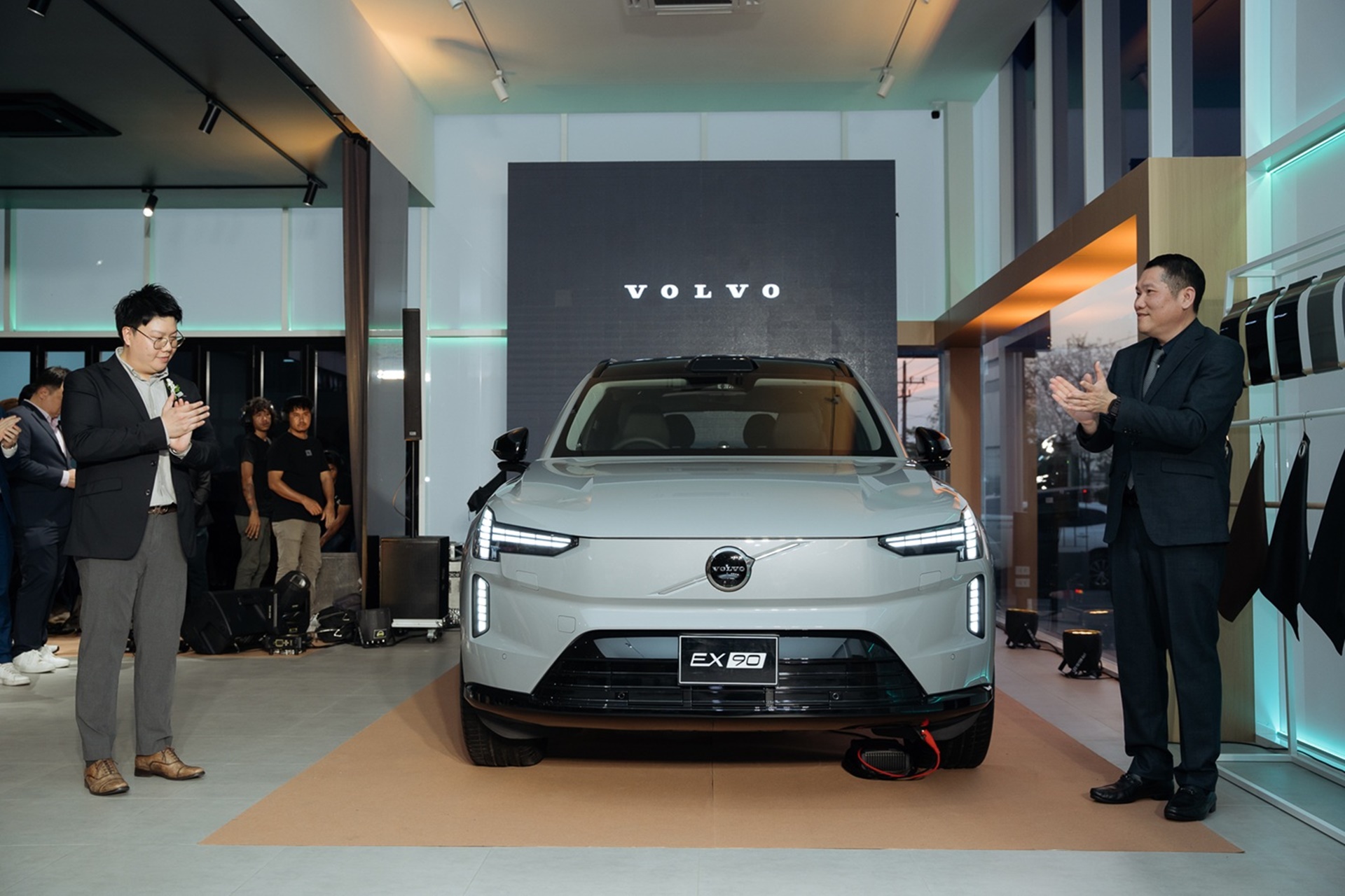 Volvo car dealer in Pitsanulok (3)