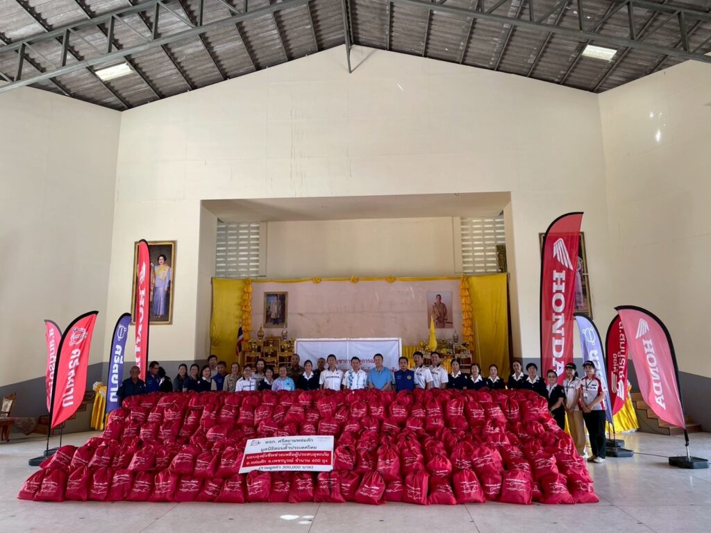 Honda Phetchabun Flood Donation_01