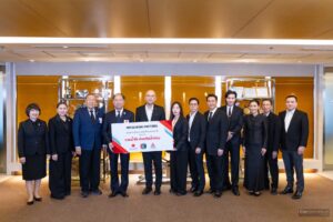 01 Mitsubishi Motors Thailand Teams Up with the Thai Red Cross Society and Channel 3 for Flood Relief in Hat Yai