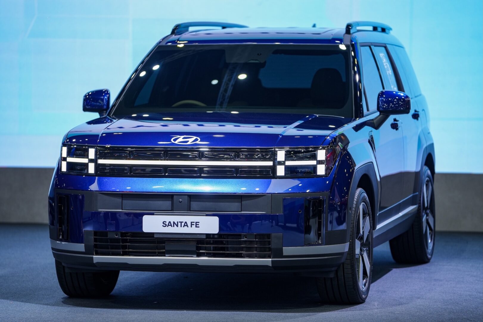 The all-new SANTA FE Hybrid with HTRAC AWD